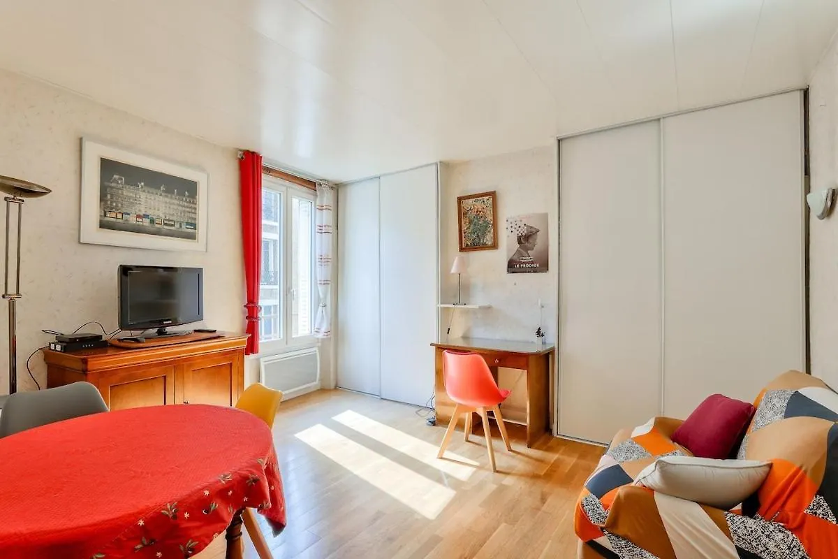 Apartment Nice 1Br Flat 2 Min Away From Metro Station Maraichers Paris